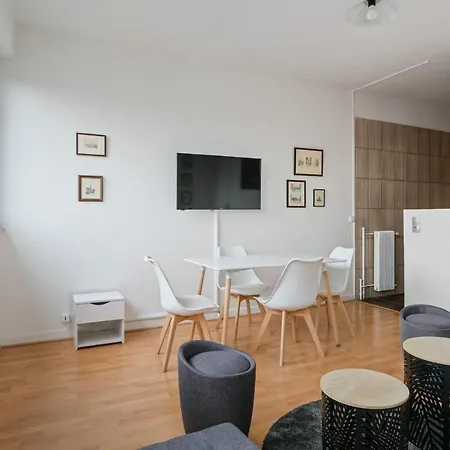 Nice And Modern Studio In Marcq-en-baroeul 10 Min From Lille - Welkeys
